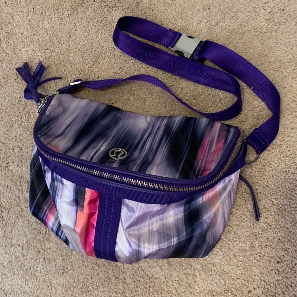 Lululemon Good Fortune Bag